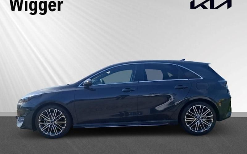 Neu Kia Ceed GT-Line 150 PS (110 kW) 2025 Grau Kleinwagen