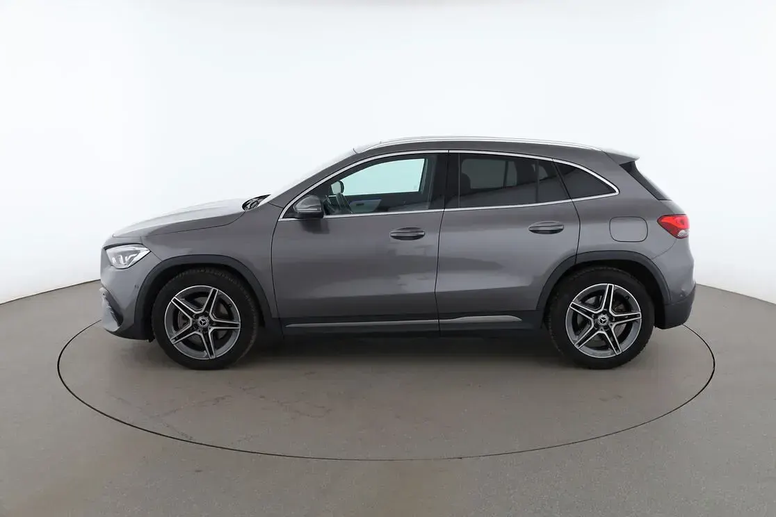 Gebraucht Mercedes GLA250 AMG line 224 PS (164 kW) 2022 Grau SUV