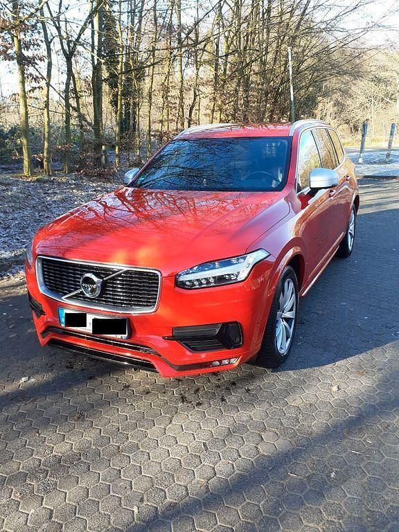 Rot Gebraucht 2018 Volvo XC90 R-Design SUV | 31.000 € (Superpreis) - Bild 1/4