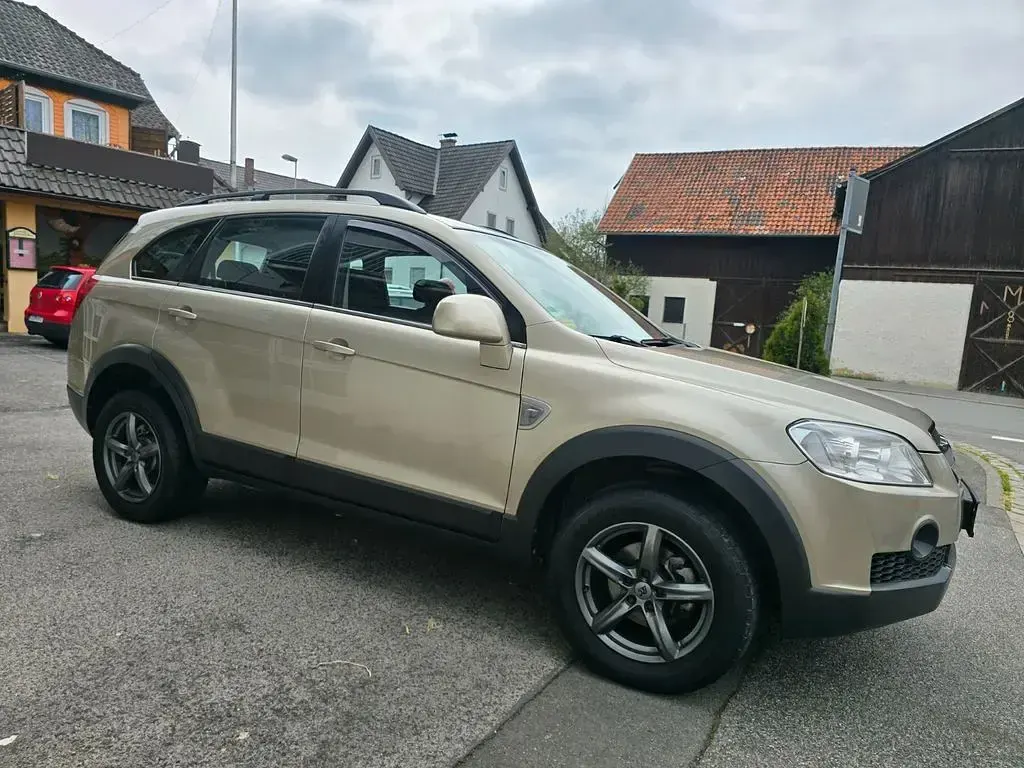 Gebraucht Chevrolet Captiva LS 136 PS (100 kW) 2008 Beige SUV