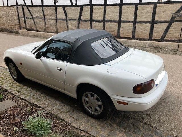 Second-hand Mazda MX5 116 CP (85 kW) 1991 Alb Cabrio