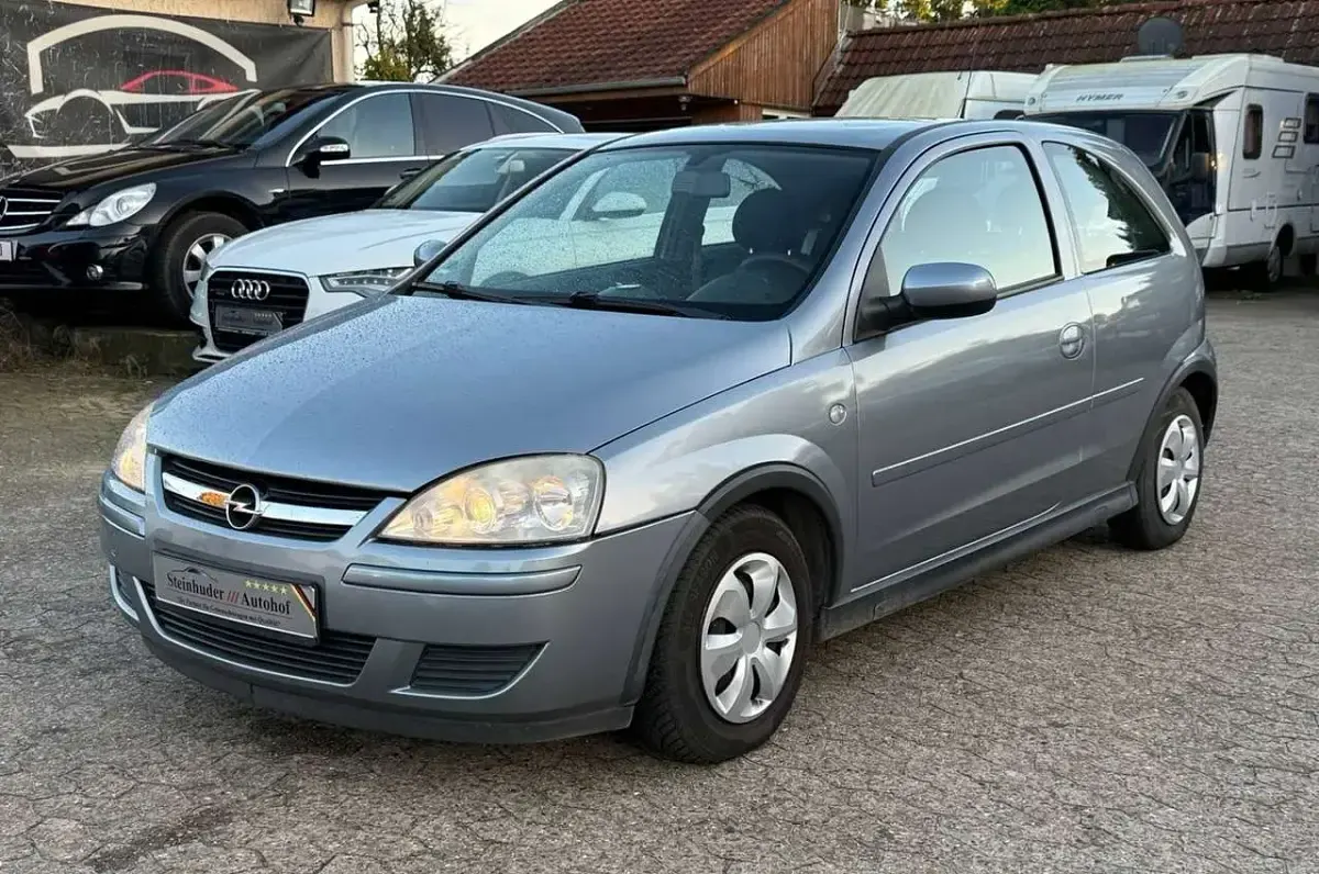 Gebraucht Opel Corsa Edition 80 PS (58 kW) 2006 Lichtsilber m2 Kleinwagen