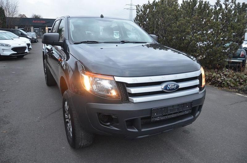 Gebraucht Ford Ranger XL 150 PS (110 kW) 2012 Grau Pickup