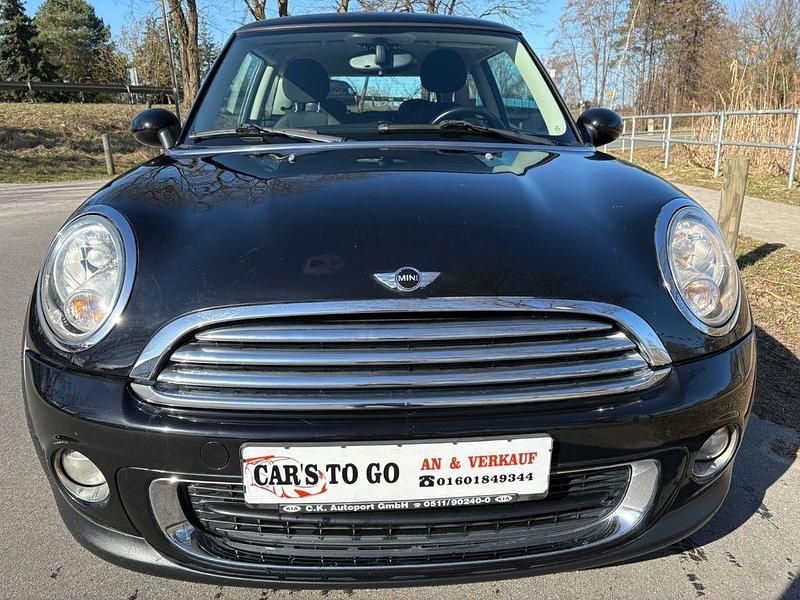 Gebraucht Mini ONE 98 PS (72 kW) 2010 Schwarz Kleinwagen