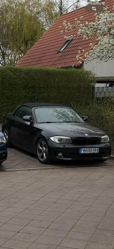 Gebraucht BMW 120 Cabriolet 177 PS (130 kW) 2011 Schwarz Cabrio