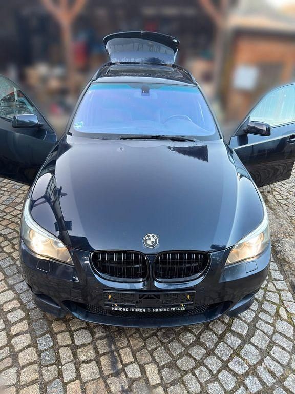 Gebraucht BMW 530 Performance 218 PS (160 kW) 2005 Schwarz Kombi