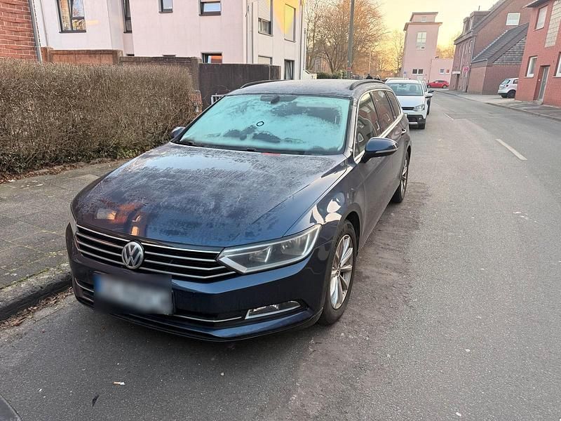 Gebraucht VW Passat 150 PS (110 kW) 2015 Blau Kombi