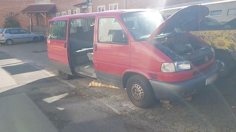 Grau Gebraucht 1996 VW T4 Van | 2.450 € - Bild 1/4