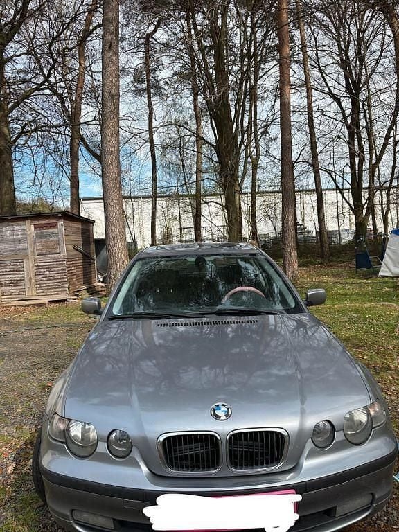 Second-hand BMW 316 116 CP (85 kW) 2003 Argintiu Berlinǎ