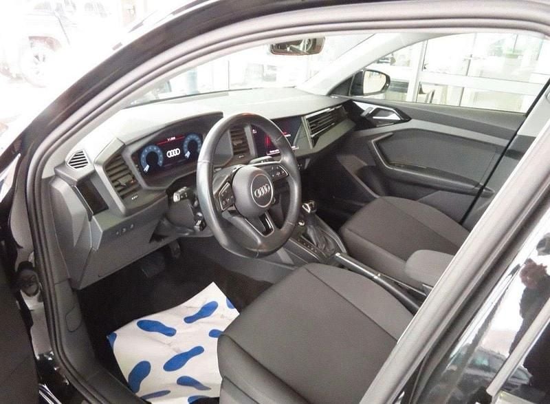 Second-hand Audi A1 Basis 95 CP (69 kW) 2020 Negru SUV
