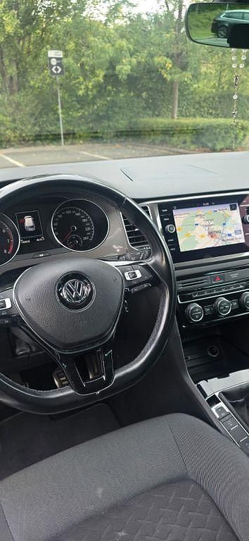 Weiß Gebraucht 2018 VW Golf Sportsvan Join Van / Kleinbus | 11.700 € (Guter Preis) - Bild 1/4