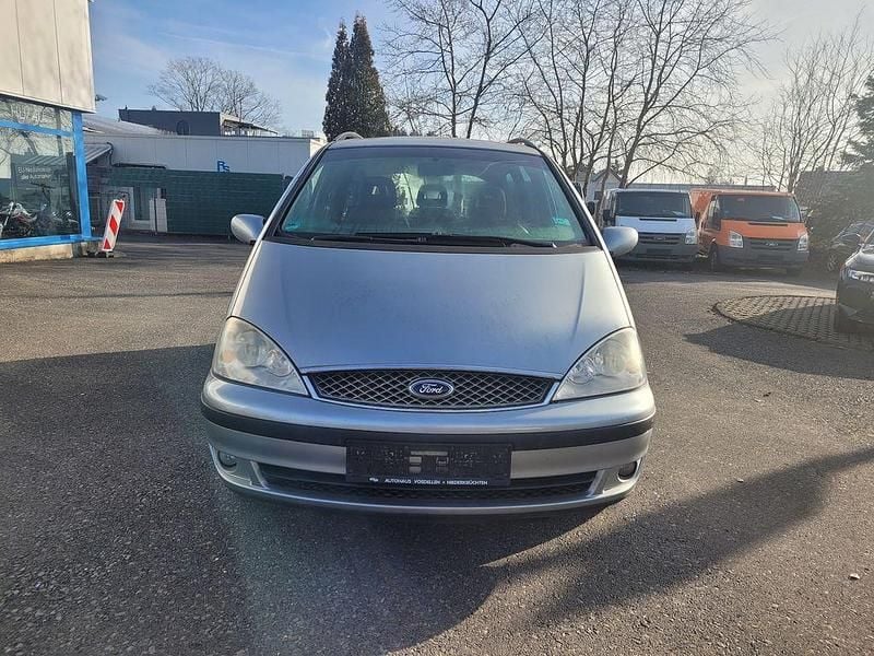 Silber Gebraucht 2006 Ford Galaxy Van / Kleinbus | 1.190 € (Superpreis) - Bild 1/4