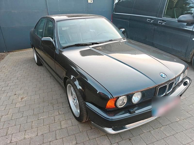 Gebraucht BMW M5 315 PS (231 kW) 1990 Schwarz Limousine