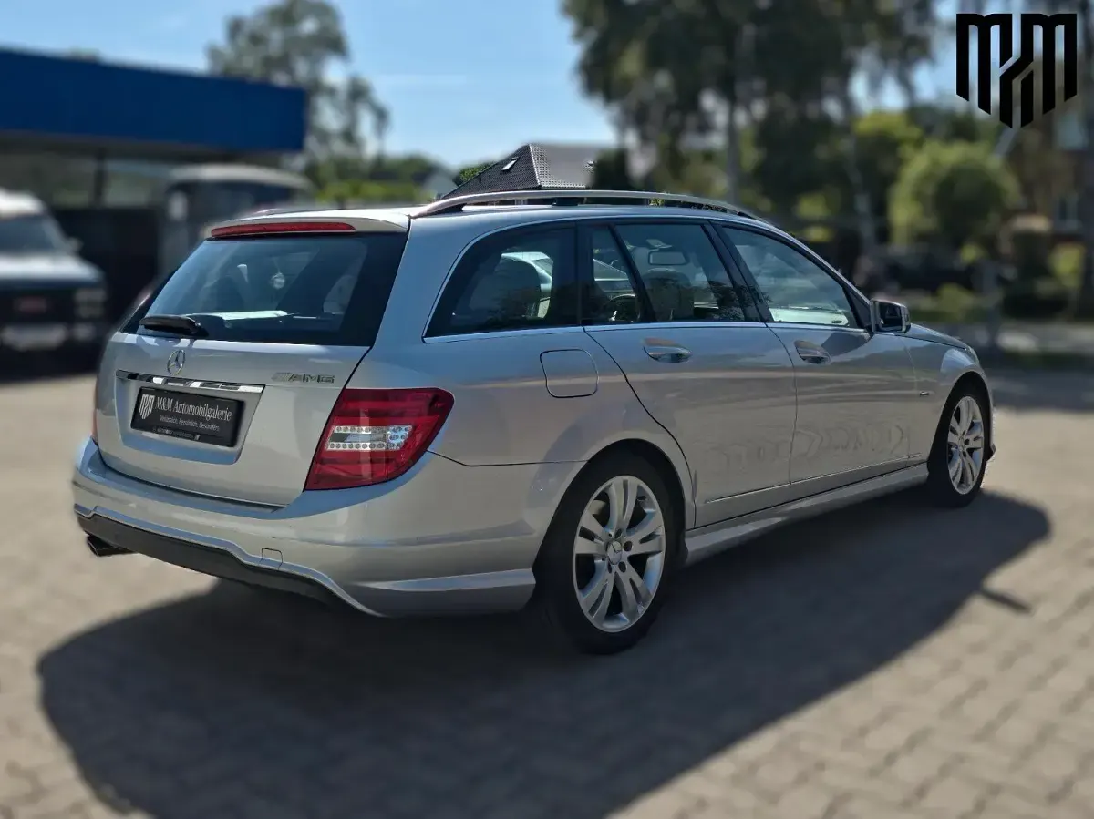 Gebraucht Mercedes C180 AMG 156 PS (114 kW) 2012 Silber Kombi