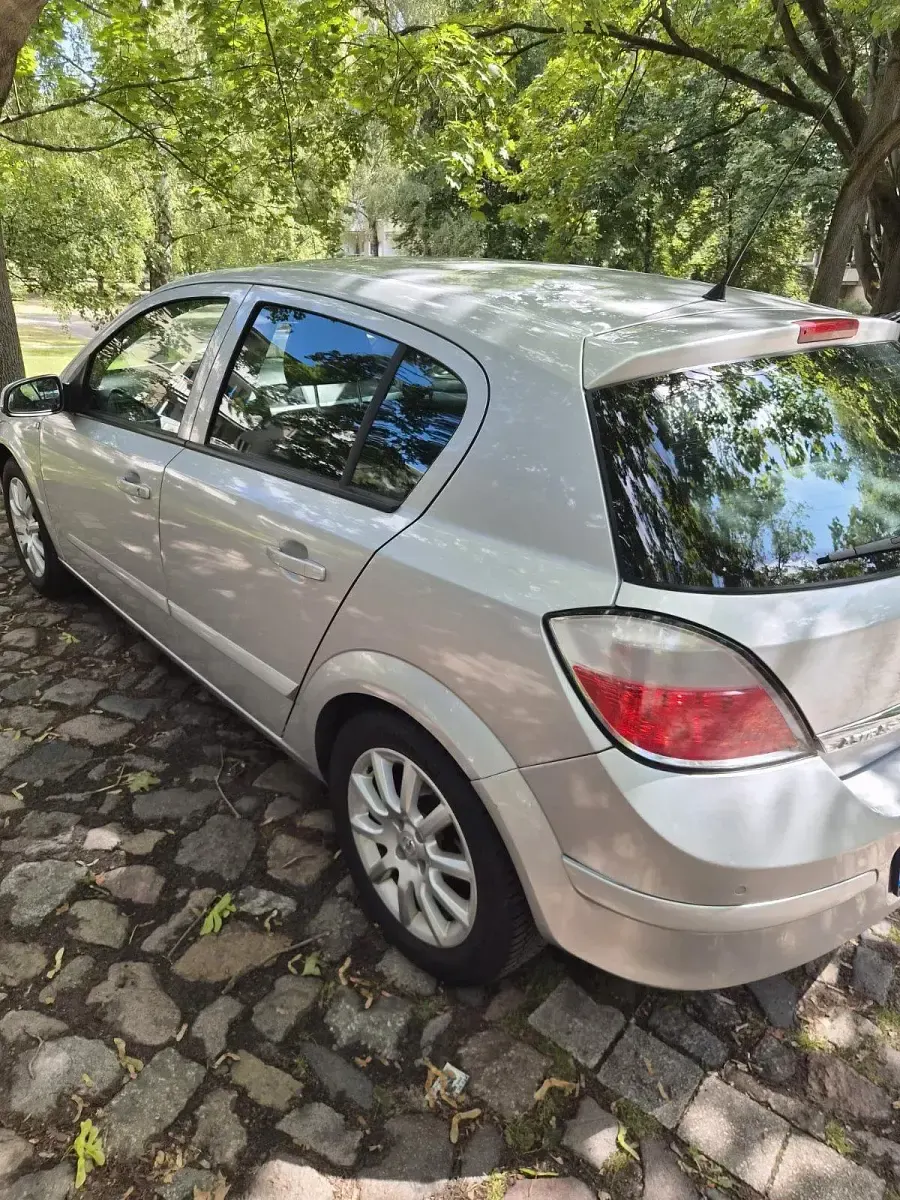 Gebraucht Opel Astra 105 PS (77 kW) 2004 Grau Kleinwagen