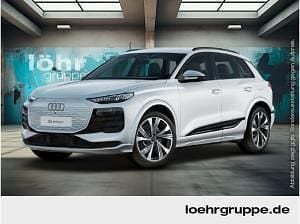 Neu Audi Q6 e-tron Ambiente 185 kW (252 PS) 2025 Grau (magnetgrau) SUV