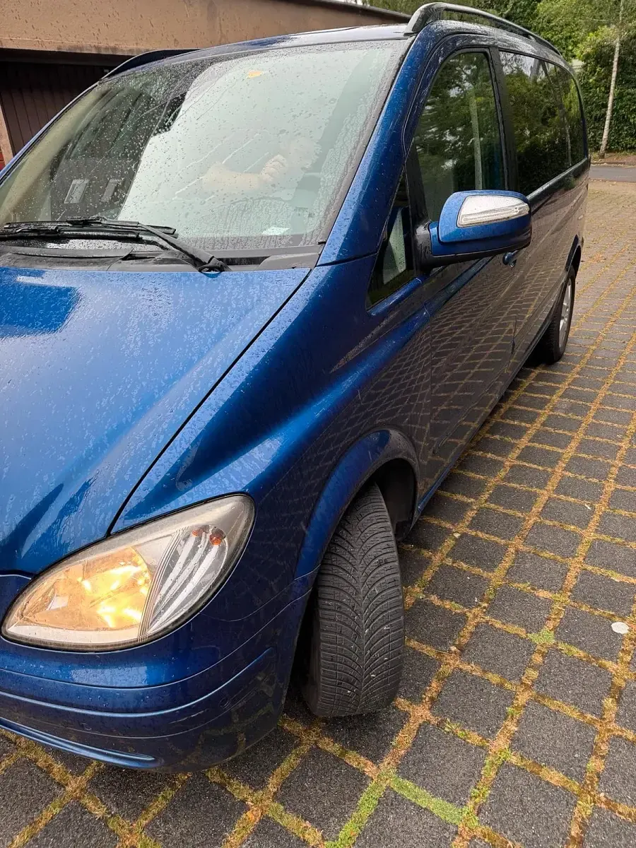 Gebraucht Mercedes Viano 150 PS (110 kW) 2010 Blau Van / Kleinbus