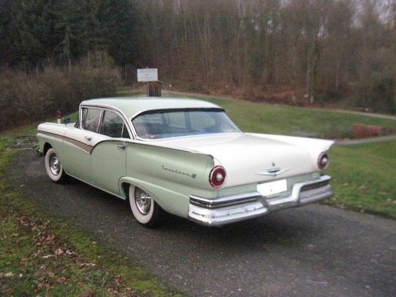 Gebraucht Ford Fairlane 305 PS (224 kW) 1957 Limousine