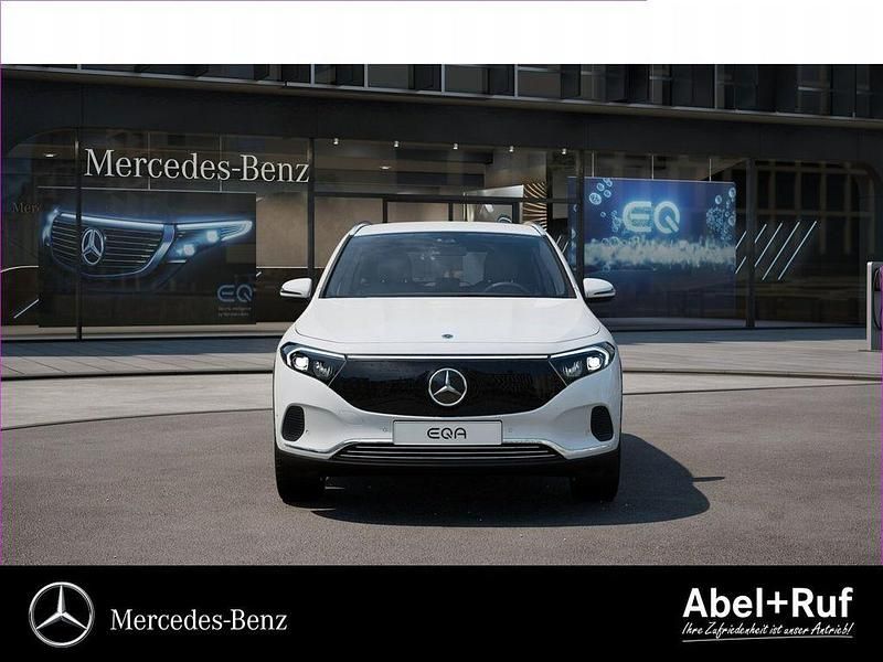 Gebraucht Mercedes EQA250 Advanced 139 kW (190 PS) 2025 Unilack polarweiß SUV