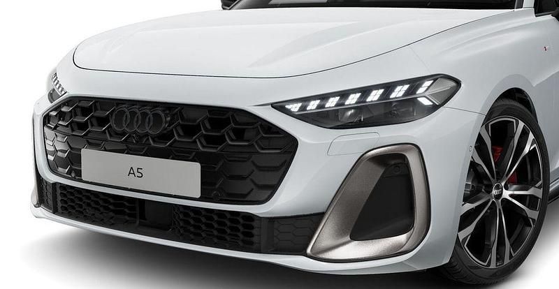 Gebraucht Audi A5 Ambiente 150 PS (110 kW) 2024 Gletscherweiß Coupé