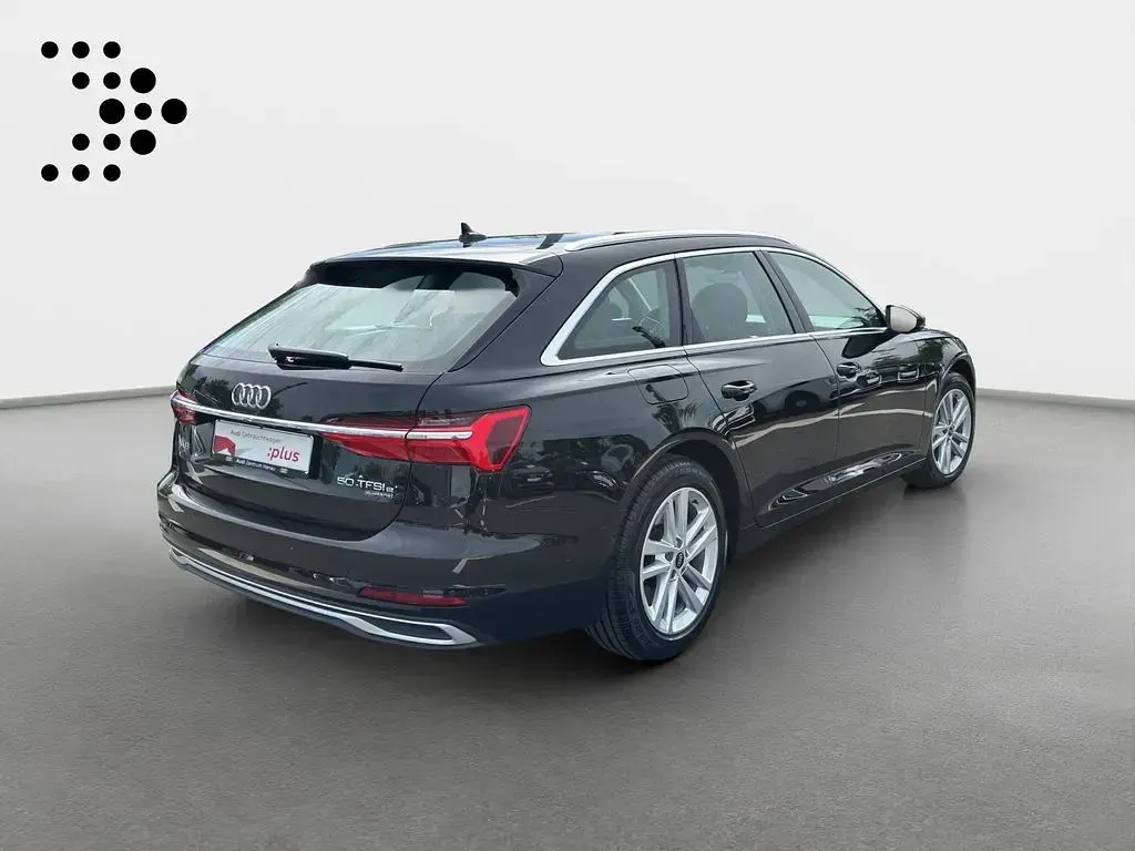 Gebraucht Audi A6 Advanced 299 PS (219 kW) 2025 Mythosschwarz metallic Kombi