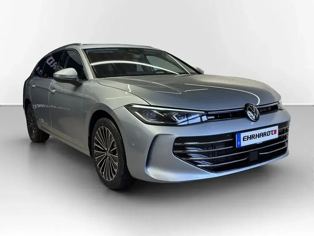 Neu VW Passat Elegance 150 PS (110 kW) 2026 Silber Kombi