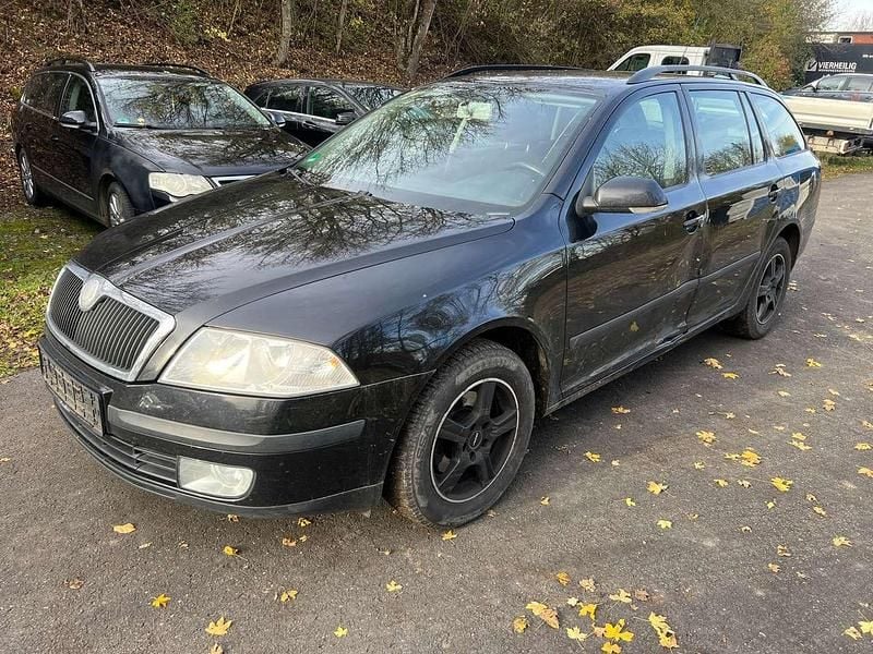Schwarz magic perleffekt Gebraucht 2008 Skoda Octavia Team Edition Kombi | 1.350 € (Superpreis) - Bild 1/4