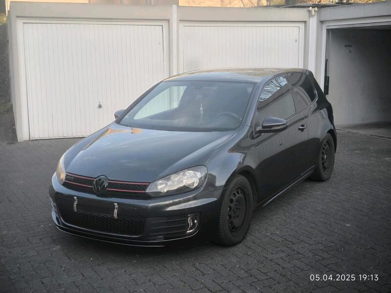 Schwarz Gebraucht 2012 VW Golf VI GTI Kleinwagen | 10.500 € (Etwas zu teuer) - Bild 1/4