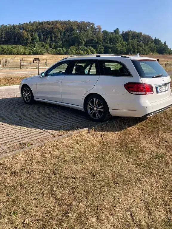 Gebraucht Mercedes E350 258 PS (189 kW) 2014 Weiß Limousine