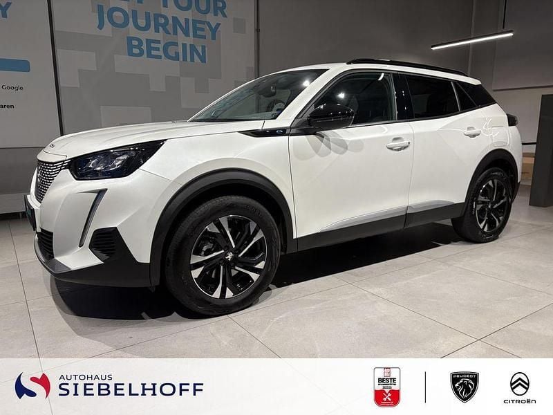 Perlmutt weiß Gebraucht 2022 Peugeot e-2008 Allure SUV | 18.440 € (Fairer Preis) - Bild 1/4