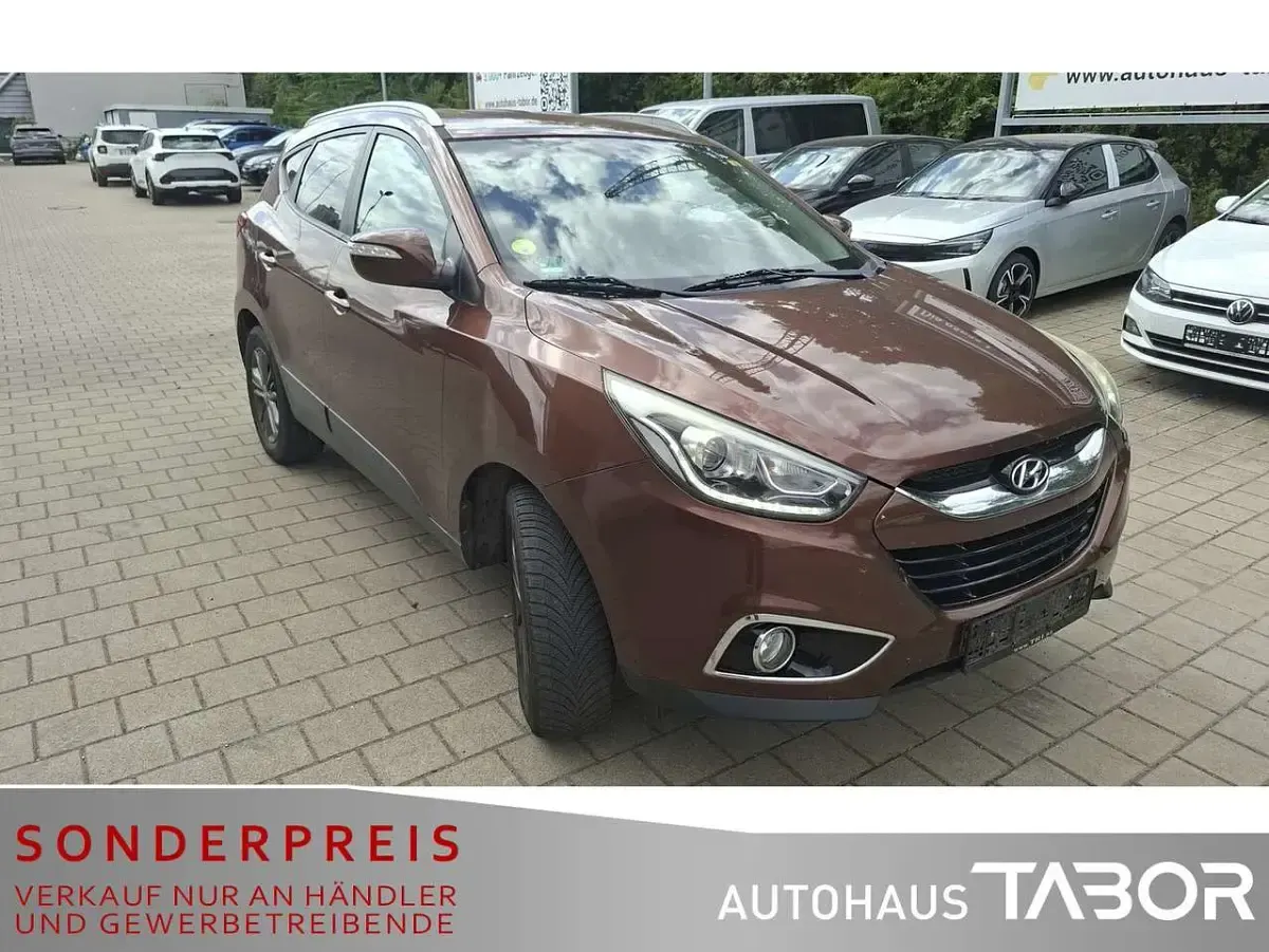 Gebraucht Hyundai ix35 Edition 116 PS (85 kW) 2015 Hazel brown / met SUV