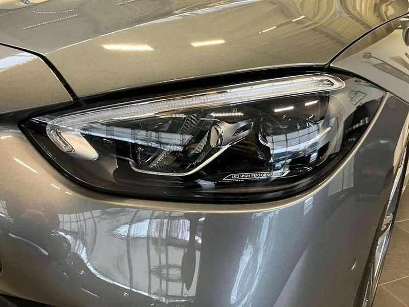 Gebraucht Mercedes C300 AMG 265 PS (194 kW) 2024 Selenitgrau metallic Kombi