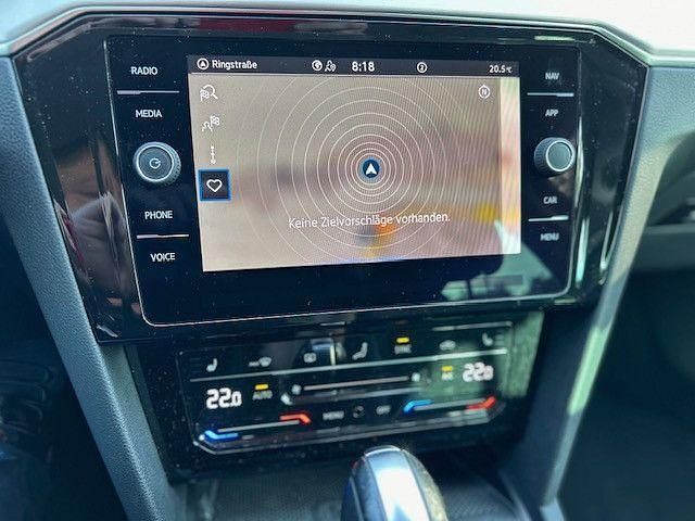 Gebraucht VW Passat Elegance 200 PS (147 kW) 2020 Mangangrau metallic Kombi