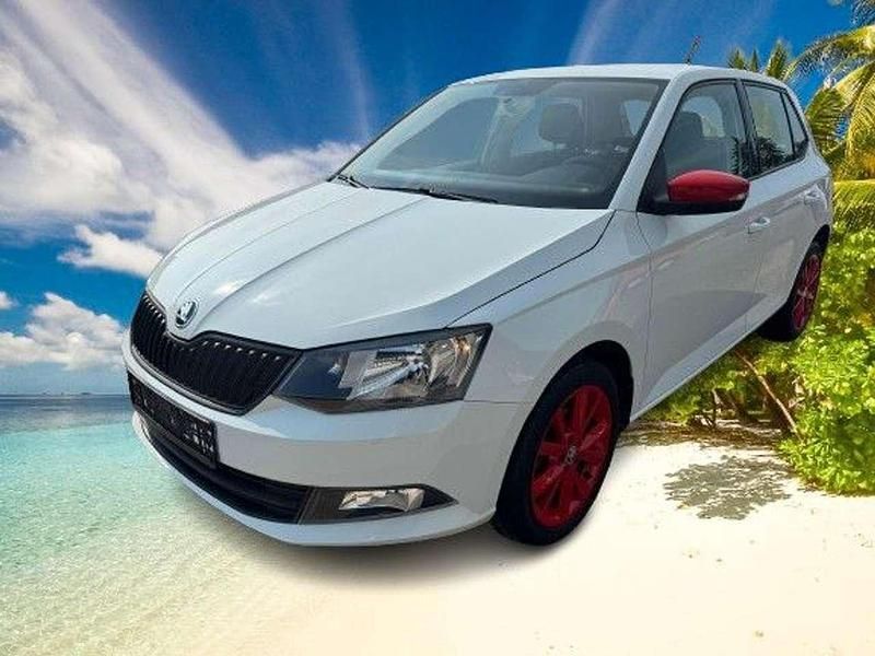 Bila laser/laser white Gebraucht 2016 Skoda Fabia Kleinwagen | 8.800 € (Fairer Preis) - Bild 1/4