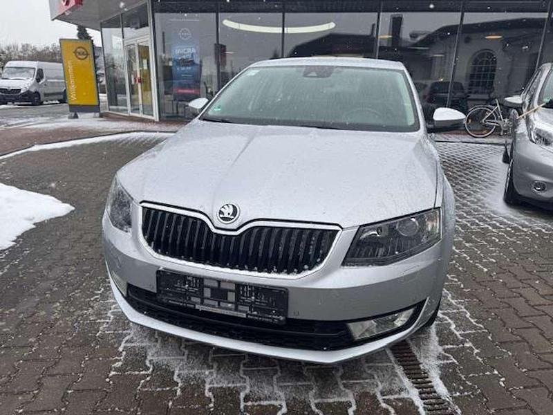 Gebraucht Skoda Octavia Elegance 140 PS (102 kW) 2013 Silber Limousine