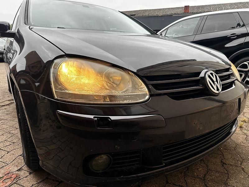 Violet Gebraucht 2007 VW Golf V Limousine | 1.000 € (Guter Preis) - Bild 1/4