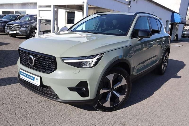 Gebraucht Volvo XC40 Ultimate 197 PS (144 kW) 2023 Sage green SUV