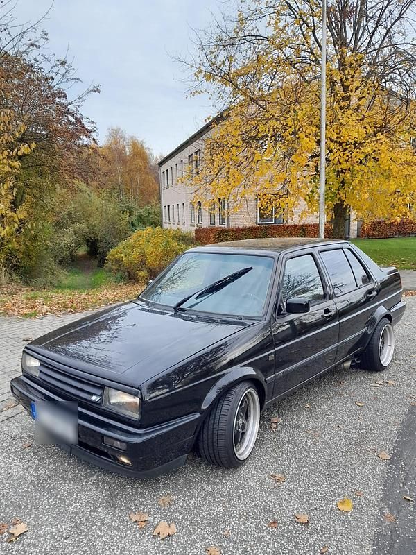 Schwarz Gebraucht 1990 VW Jetta Limousine | 11.000 € - Bild 1/4