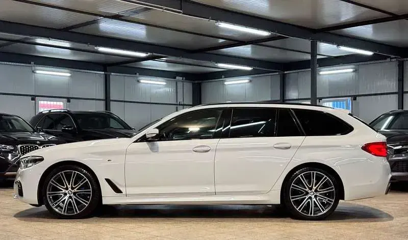 Gebraucht BMW 530 M Sport 265 PS (194 kW) 2020 Weiß Limousine