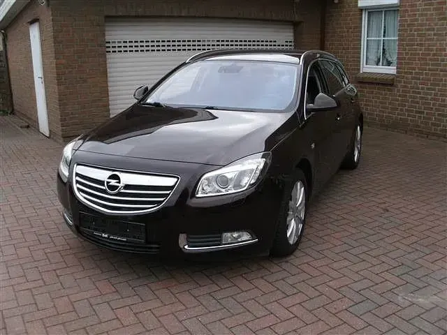 Gebraucht Opel Insignia Active 160 PS (117 kW) 2013 Braun Kombi