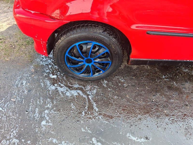 Gebraucht VW Polo 74 PS (54 kW) 1997 Rot Kleinwagen