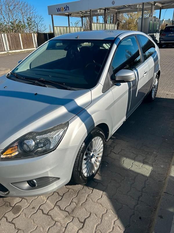 Usata Ford Focus 105 CV (77 kW) 2009 Grigio Utilitaria