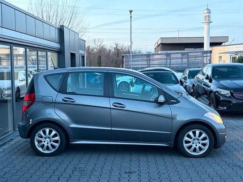 Gebraucht Mercedes A200 Avantgarde 136 PS (100 kW) 2010 Grau Limousine