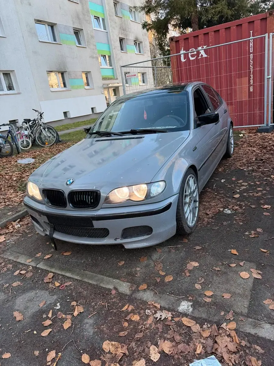 Gebraucht BMW 320 150 PS (110 kW) 2002 Grau Limousine