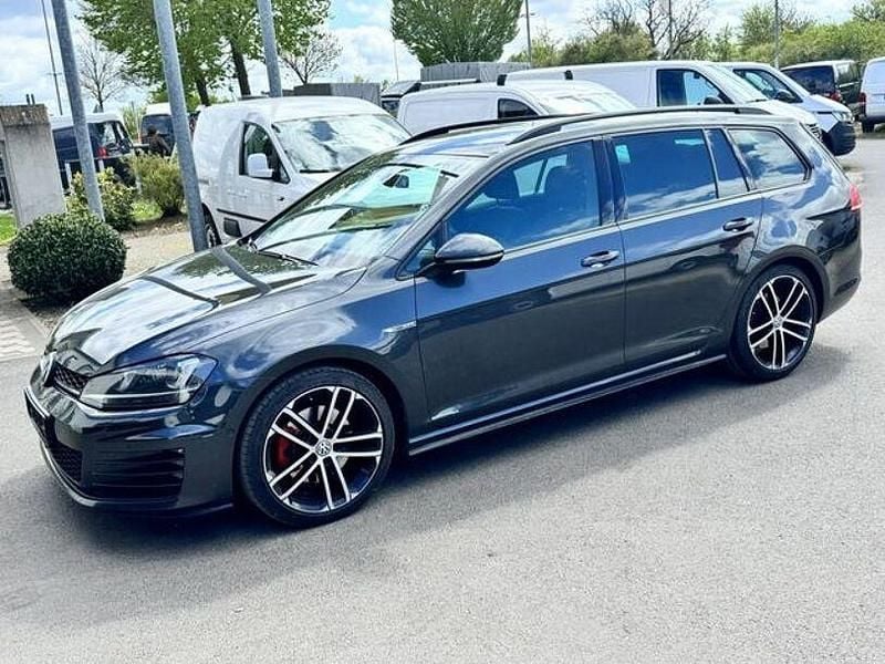 Usado VW Golf VII GTD 184 HP (135 kW) 2017 Cinzento Carrinha
