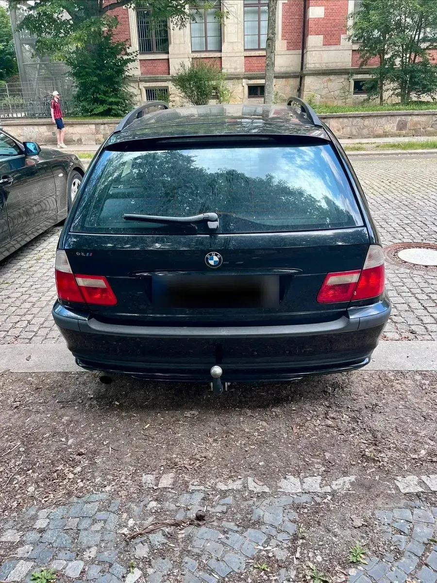 Gebraucht BMW 316 116 PS (85 kW) 2004 Schwarz Kombi