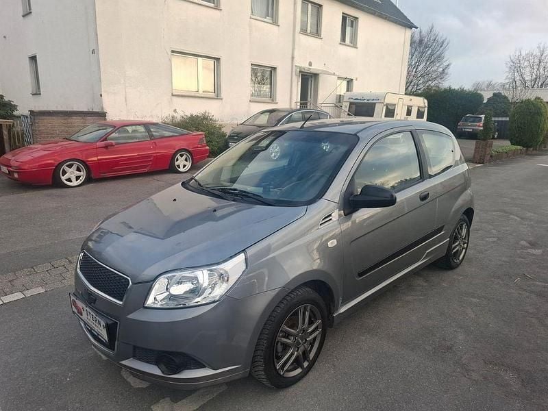Gebraucht Chevrolet Aveo 84 PS (61 kW) 2009 Grau Kleinwagen