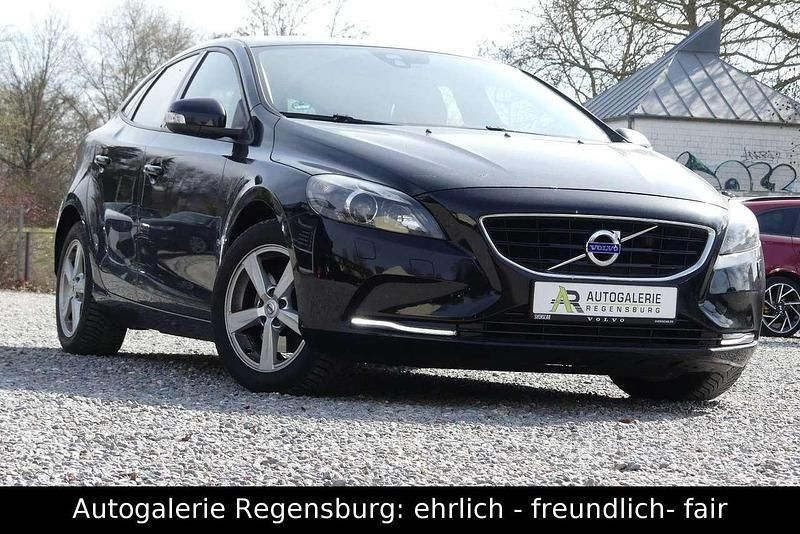 Second-hand Volvo V40 150 CP (110 kW) 2013 Negru Berlinǎ