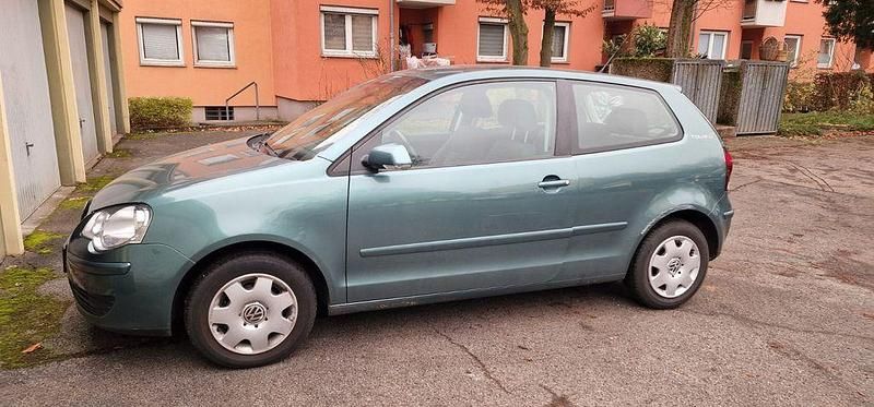 Gebraucht VW Polo 69 PS (50 kW) 2007 Grün Limousine