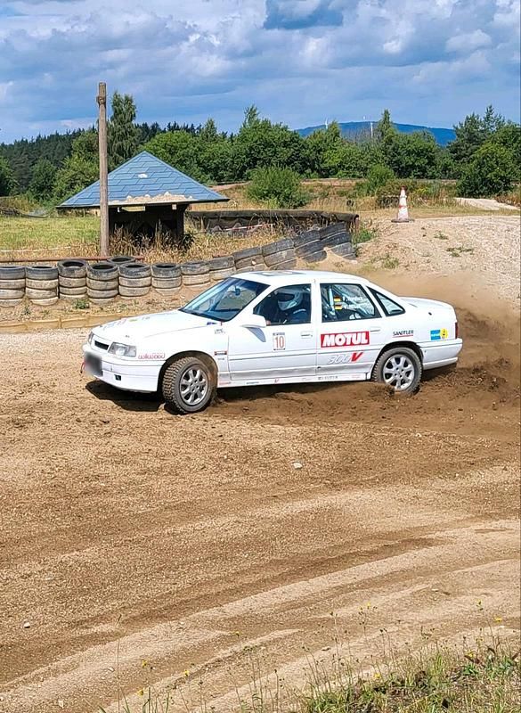 Gebraucht Opel Vectra 170 PS (125 kW) 1993 Weiß Limousine